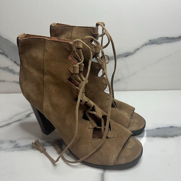 Frye | Women's Tan Suede Gabby Ghillie Boots Sz 7 Peep Toe Lace-Up Festival Boho - Picture 1 of 7